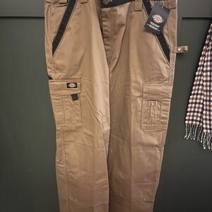 Dickies Men's Brown Cargo Pants